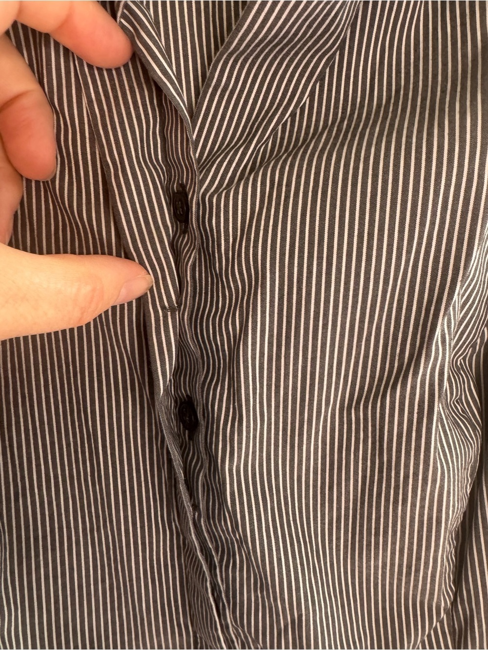 White House Black Market Gray and White Striped Sleeveless Blouse Peplum Poplin - Picture 6 of 10